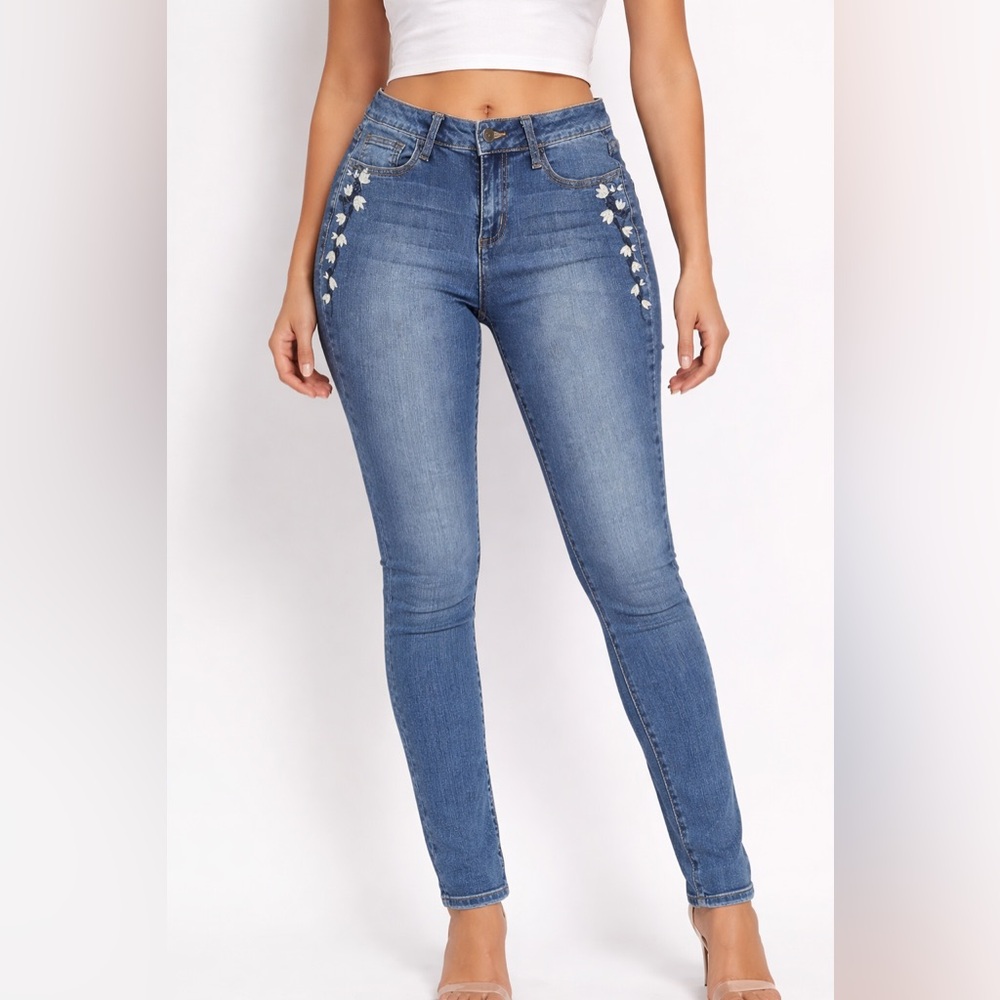 Earl Jean Womens Skinny Ankle Floral Embroidered Medium Wash Blue Denim Jeans 6